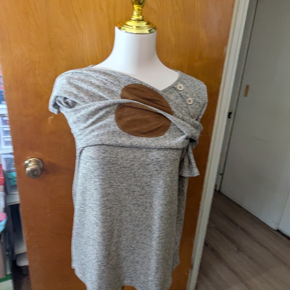 Women's Gray Long Sleeve Top, Brown Faux Suede Elbow Patches - Picture 4 of 7